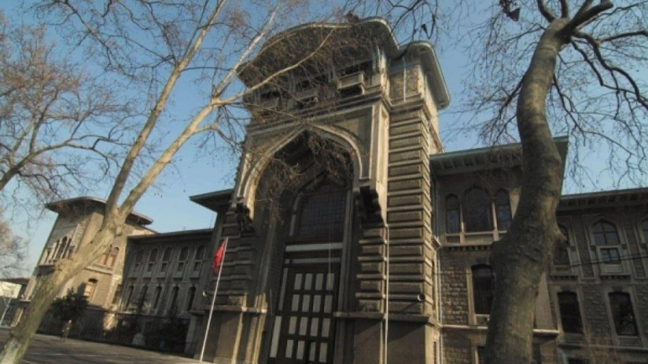 İstanbul Erkek Lisesi'nde Taciz İddialarına Yeni Gelişmeler: Velilerden Tepki 33 istanbul erkek lisesi jurnalci